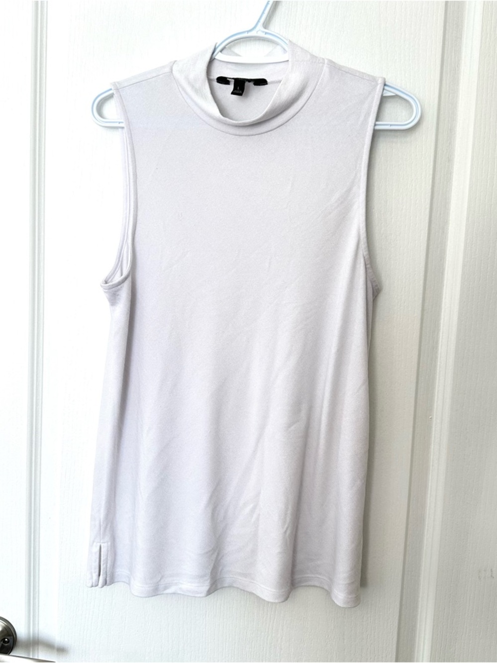 EUC White Mock Neck Sleeveless Tank Top Sz L Business Casual Staple Soft Light